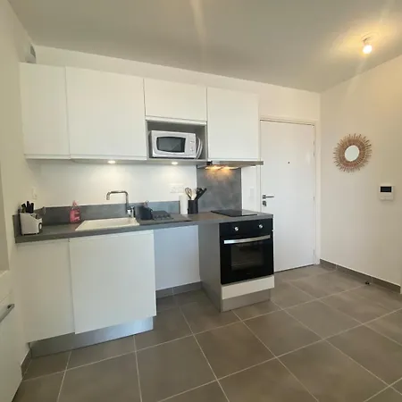 Avec Terrasse Et Parking - V0841 Apartment *