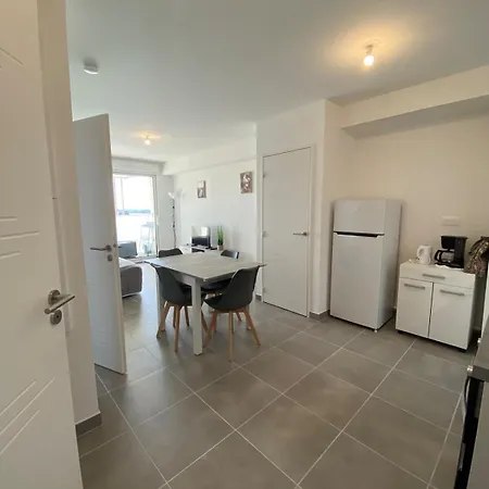 Apartment Avec Terrasse Et Parking - V0841
