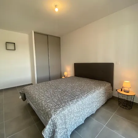 Avec Terrasse Et Parking - V0841 Apartment *